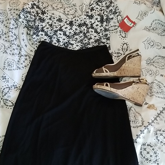 NWOT Black Maxi Skirt *HOST PICK* - Picture 1 of 5